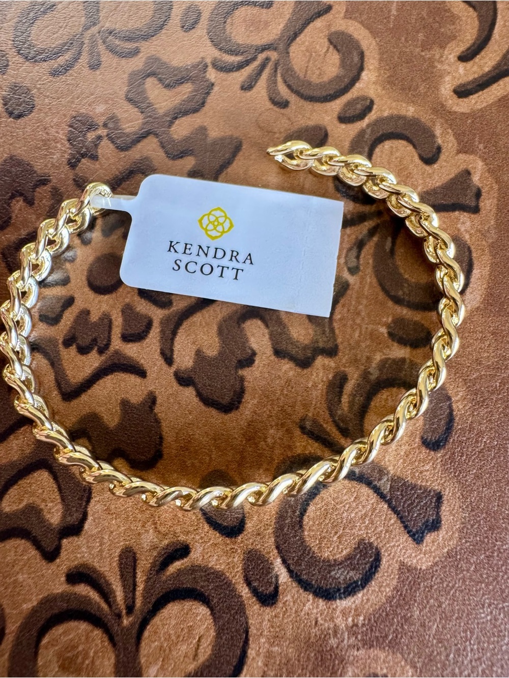 Kendra Scott Polished Gold Twisted Link Necklace